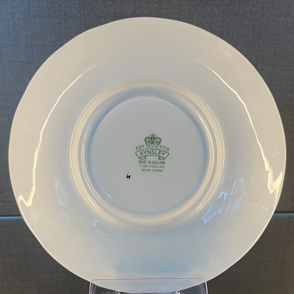 Aynsley Tea Cup and Saucer. Sage Green, Floral, Scalloped, Textural, Fluted. - Picture 11 of 12